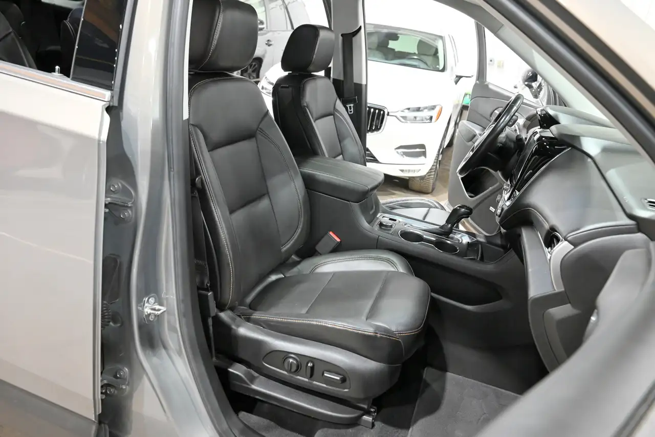 Chevrolet Traverse снимка Chevrolet Traverse
