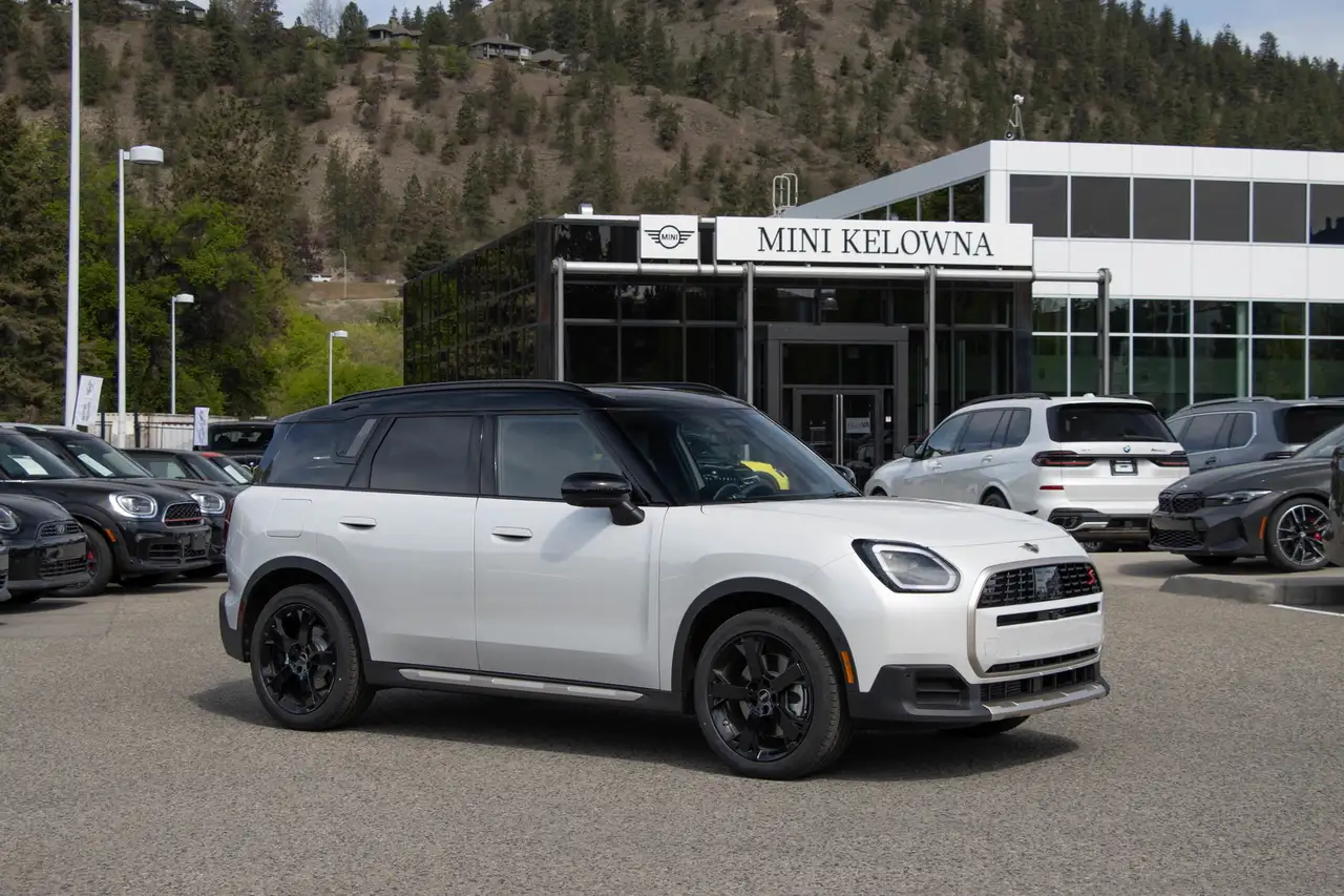 MINI Countryman снимка MINI Countryman
