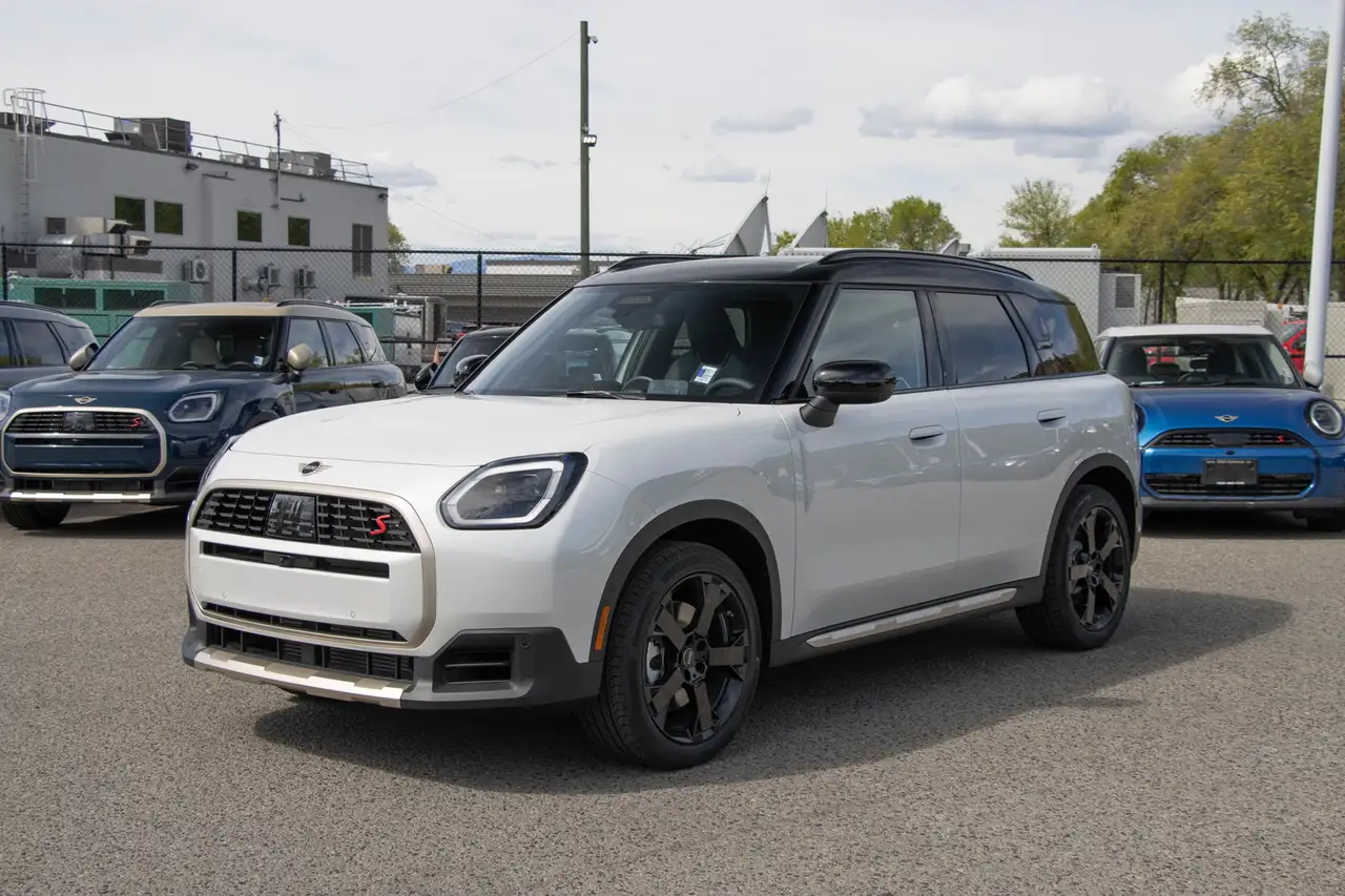 MINI Countryman снимка MINI Countryman