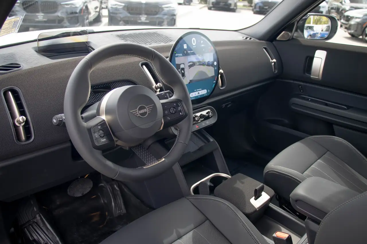 MINI Countryman снимка MINI Countryman