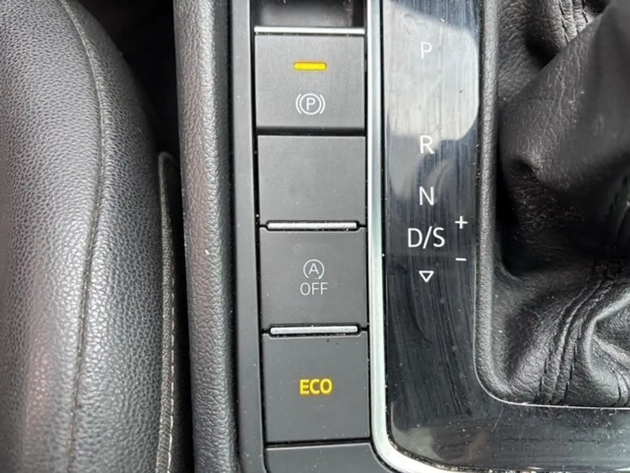 Volkswagen Jetta снимка Volkswagen Jetta