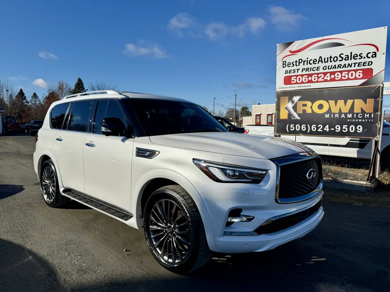 Infiniti QX80 fotografie Infiniti QX80