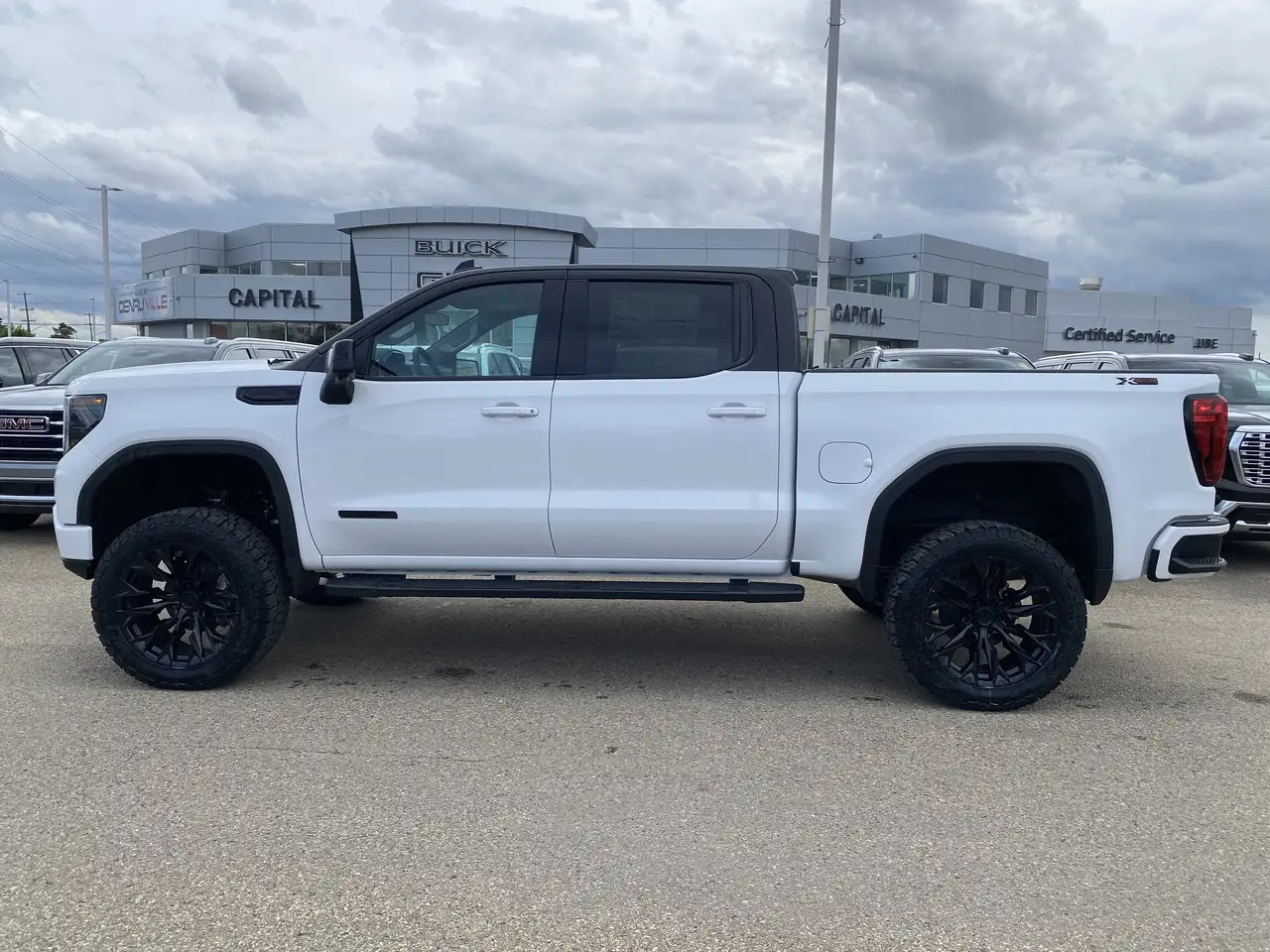GMC Sierra 1500 photo GMC Sierra 1500