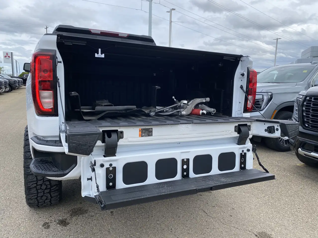 GMC Sierra 1500 photo GMC Sierra 1500