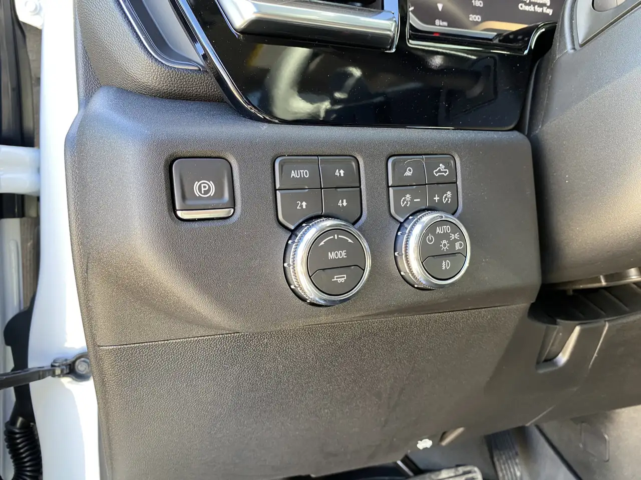 GMC Sierra 1500 photo GMC Sierra 1500