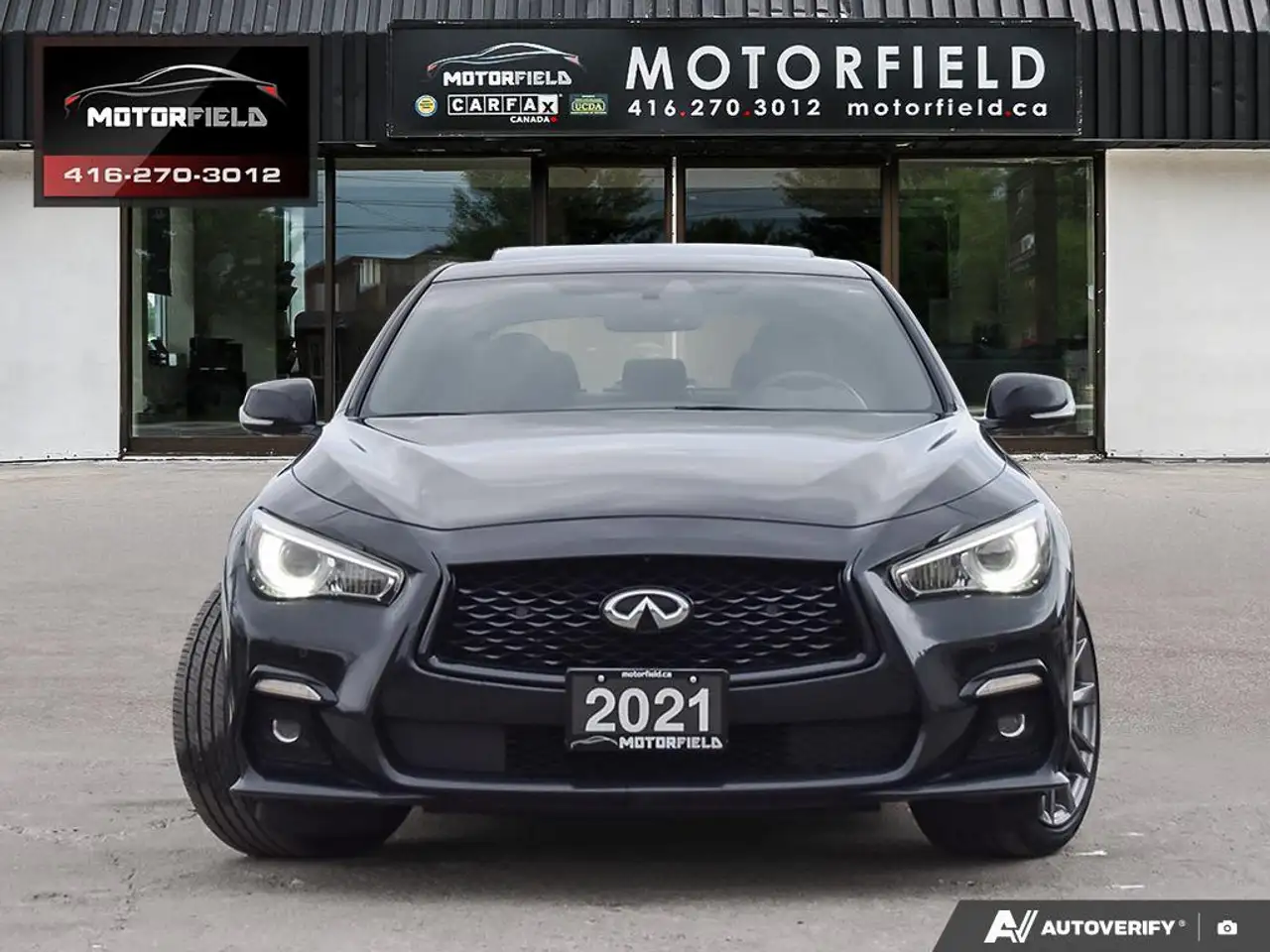 Infiniti Q50 снимка Infiniti Q50