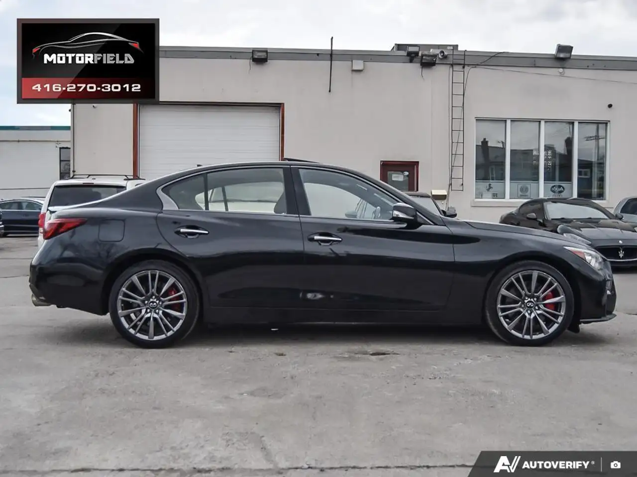 Infiniti Q50 снимка Infiniti Q50
