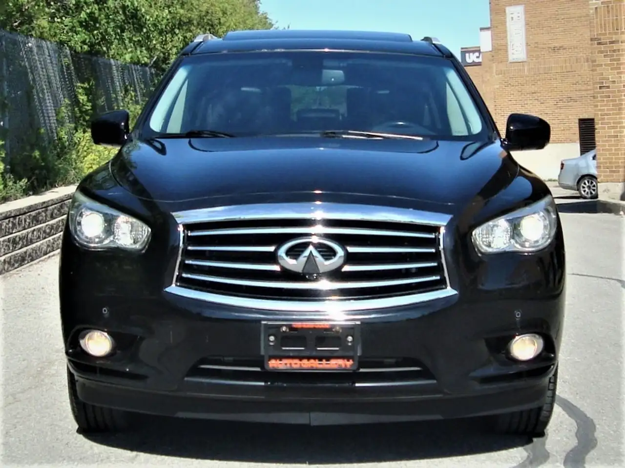 Infiniti QX60 снимка Infiniti QX60
