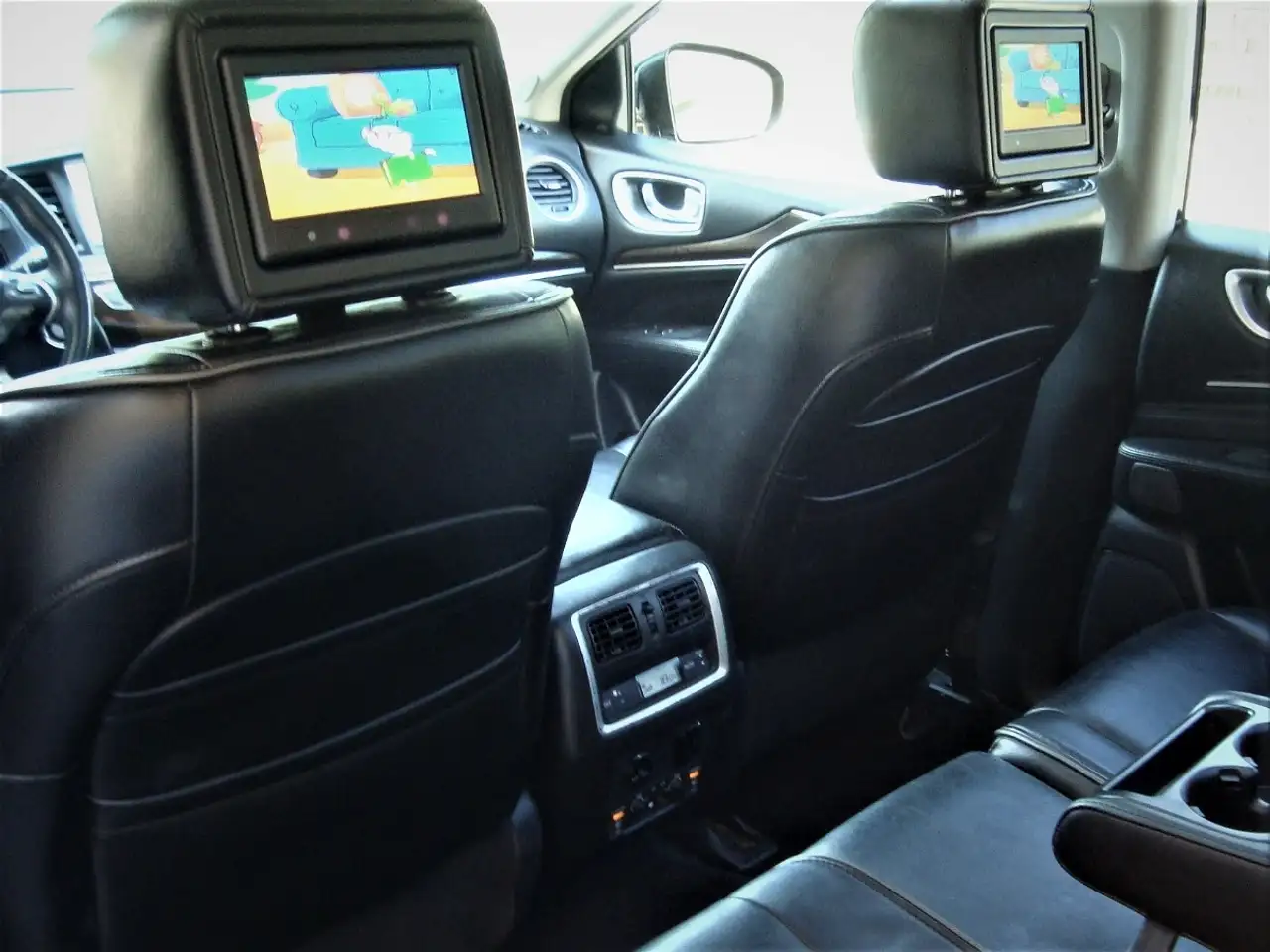 Infiniti QX60 снимка Infiniti QX60