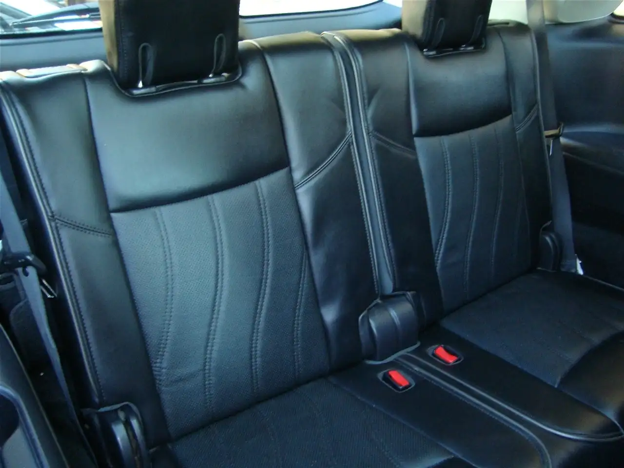Infiniti QX60 снимка Infiniti QX60
