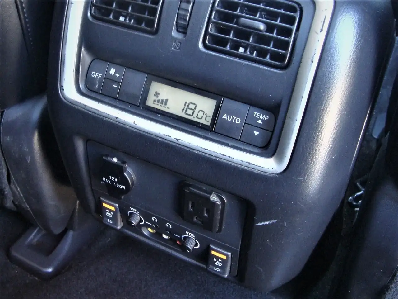 Infiniti QX60 снимка Infiniti QX60
