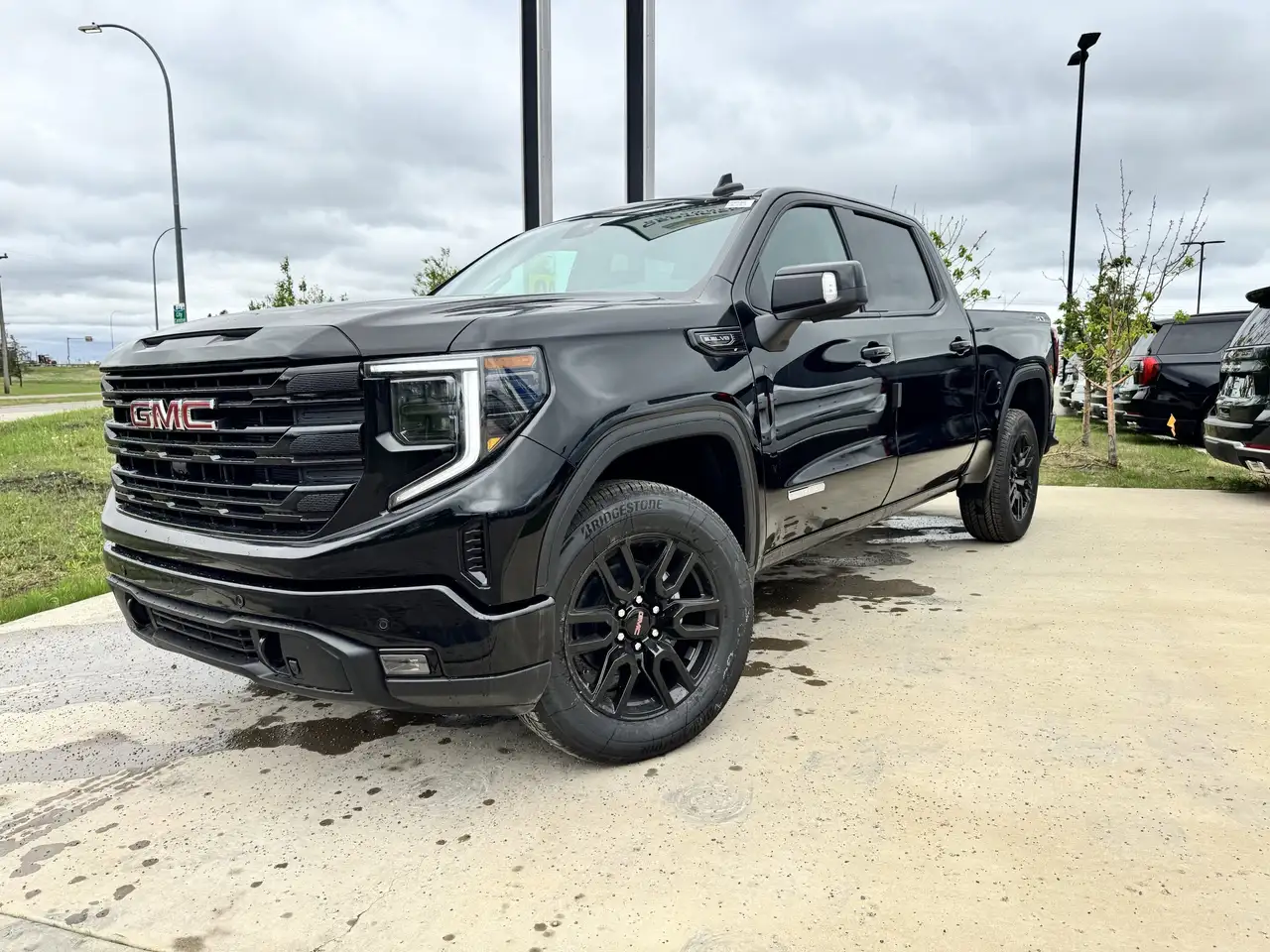 GMC Sierra 1500 photo GMC Sierra 1500