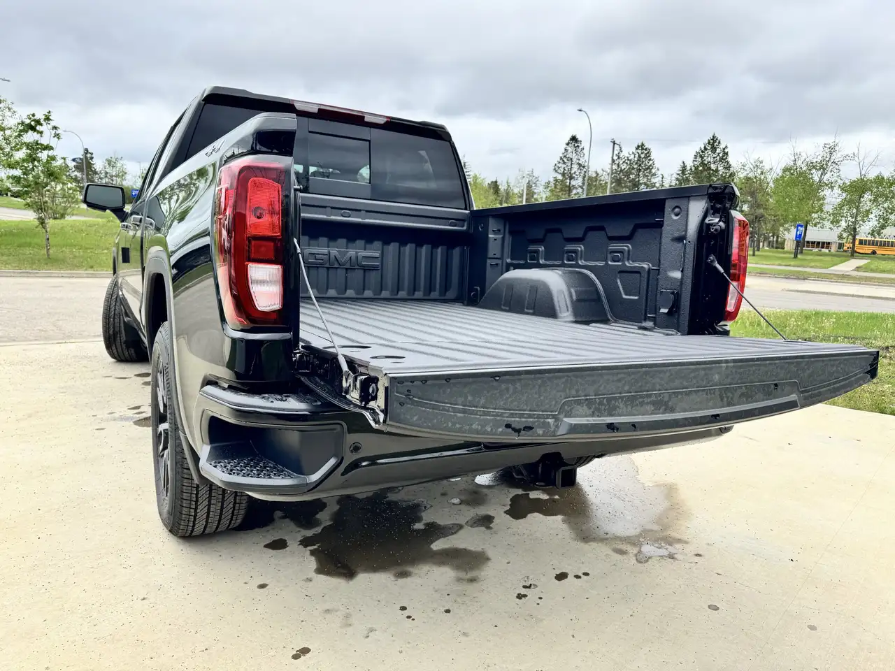 GMC Sierra 1500 photo GMC Sierra 1500