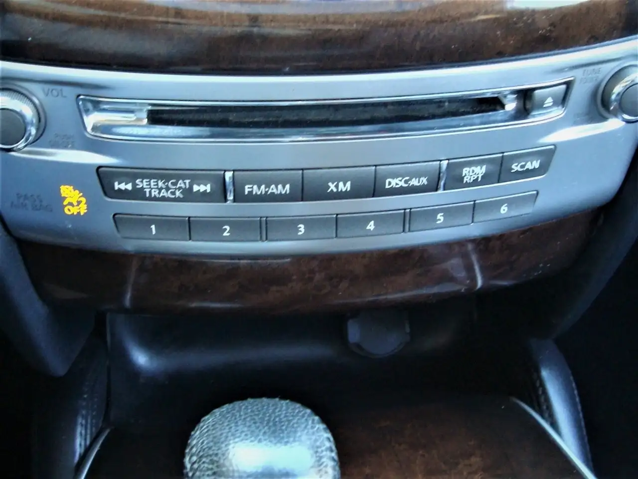 Infiniti QX60 снимка Infiniti QX60