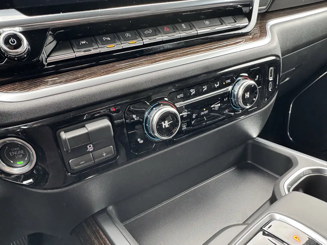 GMC Sierra 1500 photo GMC Sierra 1500