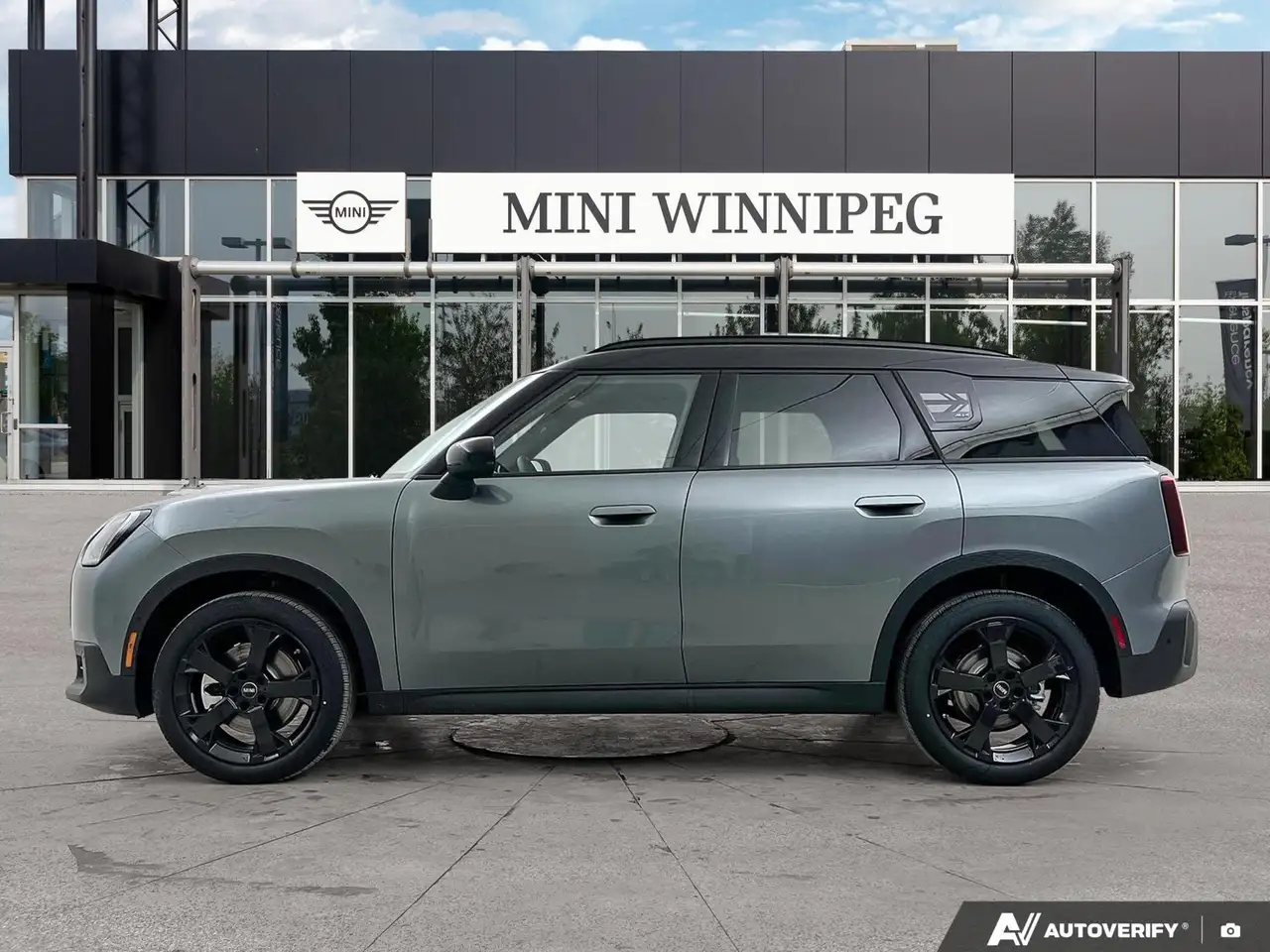 MINI Countryman снимка MINI Countryman