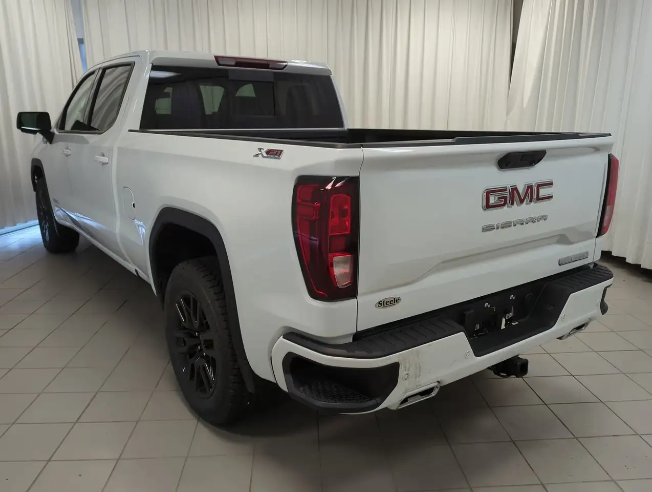 GMC Sierra 1500 снимка GMC Sierra 1500