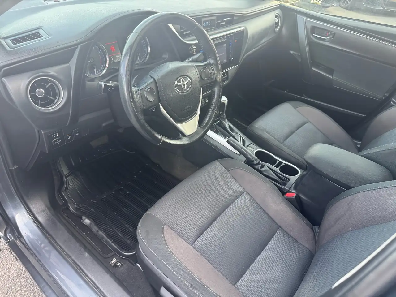 Toyota Corolla photo Toyota Corolla