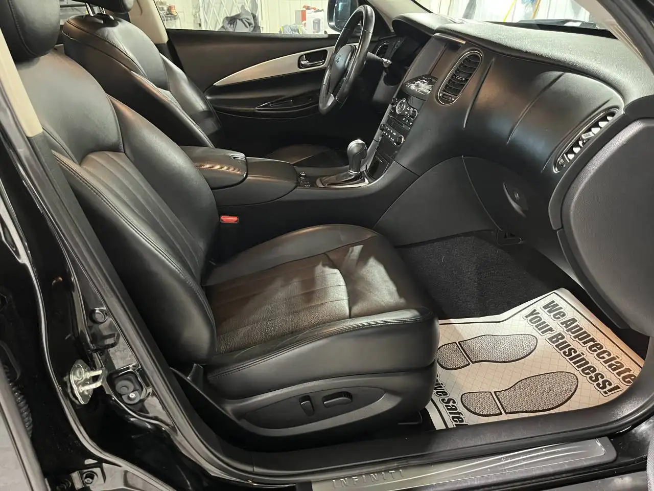 Infiniti QX50 снимка Infiniti QX50