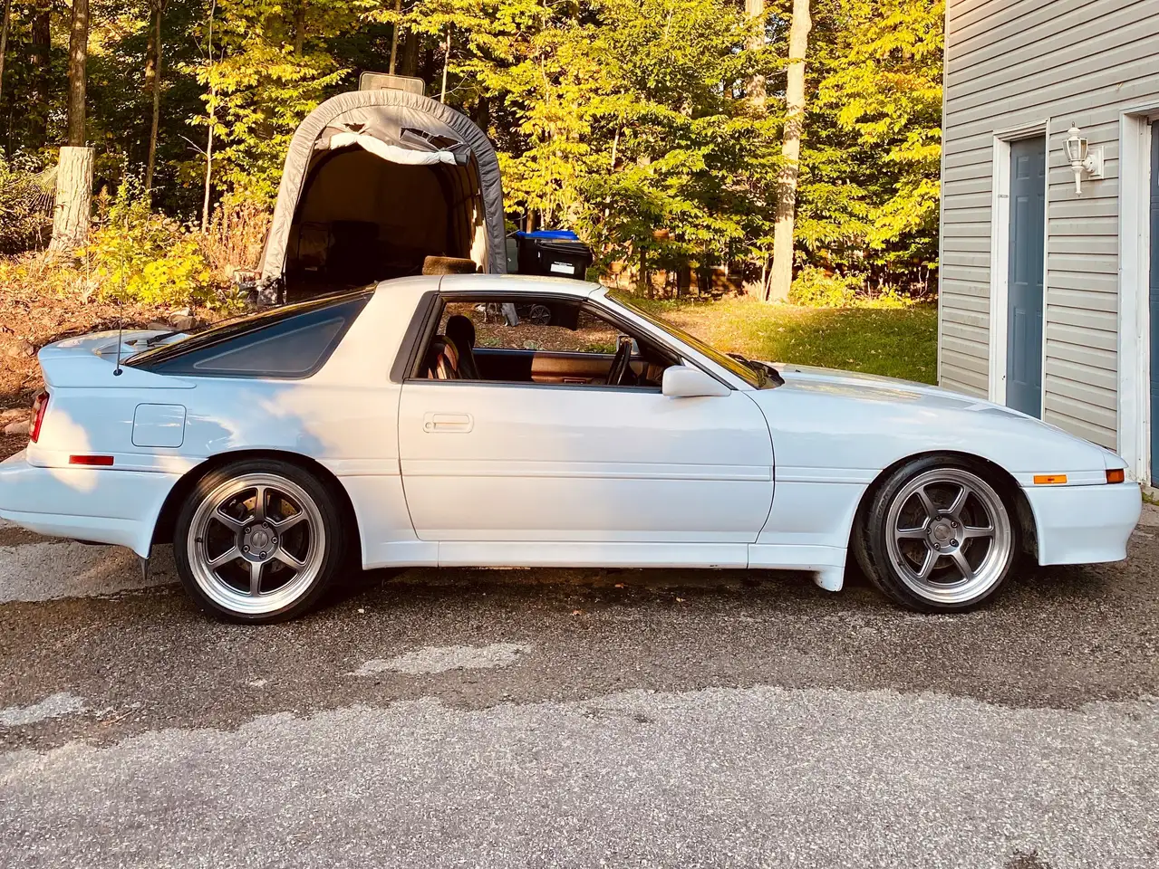 Toyota Supra снимка Toyota Supra