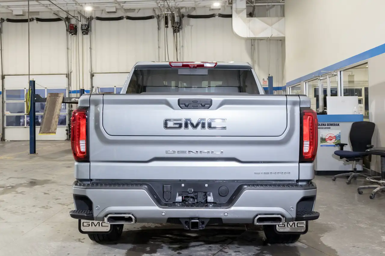 GMC Sierra 1500 снимка GMC Sierra 1500
