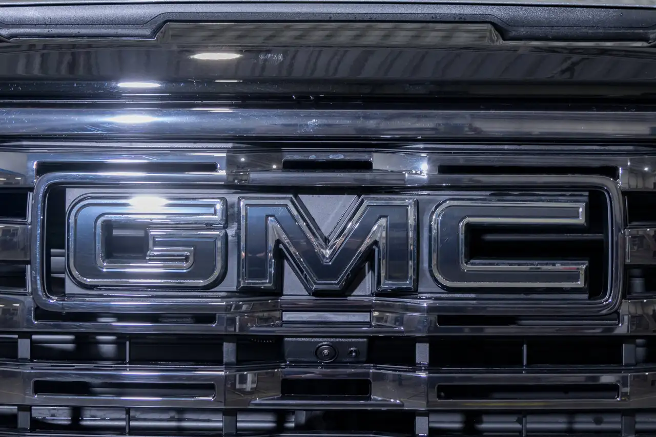 GMC Sierra 1500 снимка GMC Sierra 1500