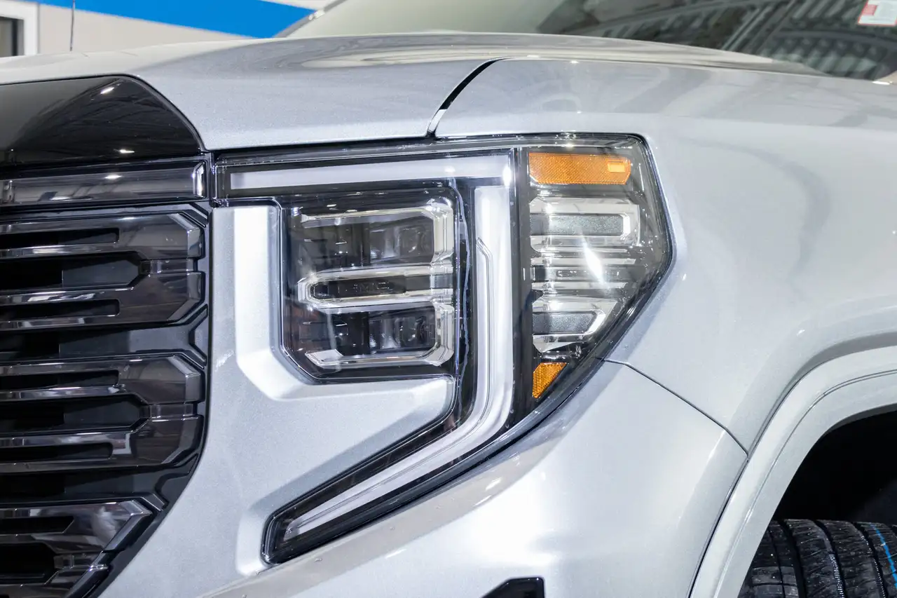 GMC Sierra 1500 снимка GMC Sierra 1500