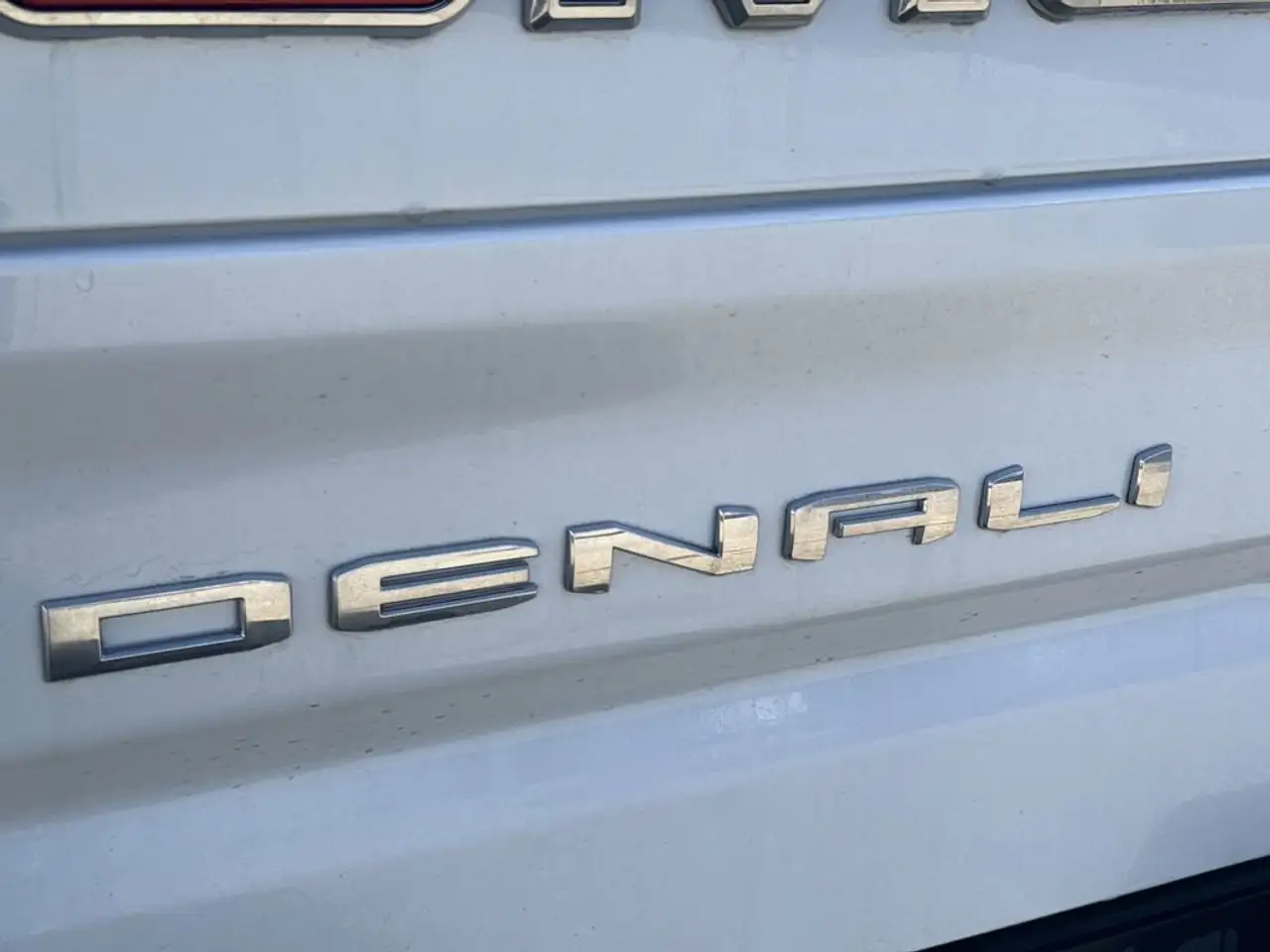 GMC Sierra 1500 photo GMC Sierra 1500