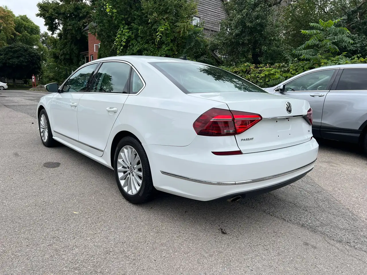 Volkswagen Passat снимка Volkswagen Passat