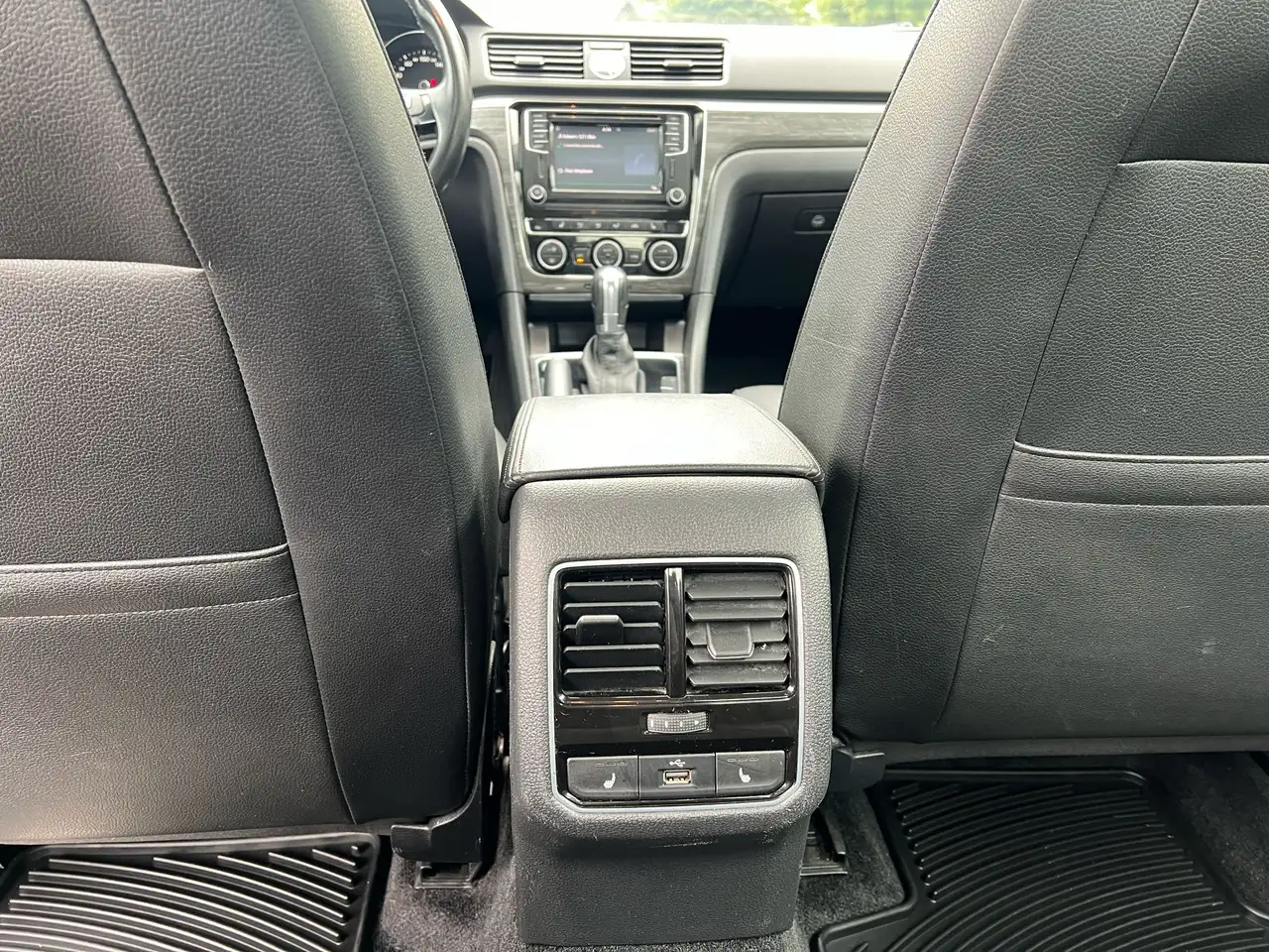 Volkswagen Passat снимка Volkswagen Passat