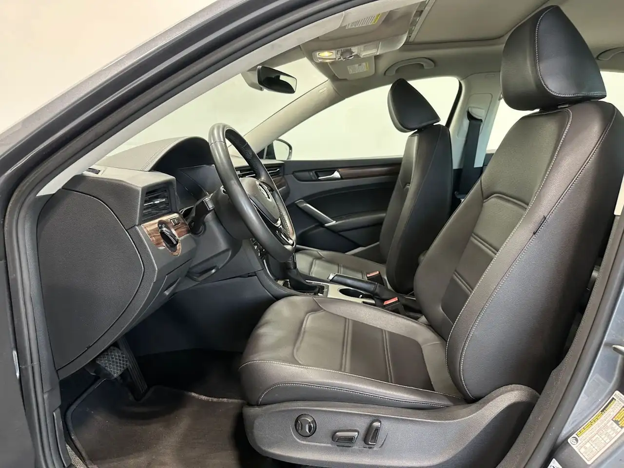Volkswagen Passat снимка Volkswagen Passat