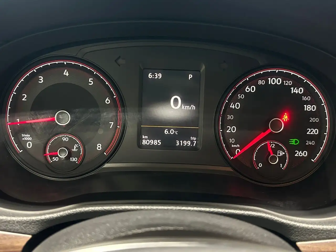 Volkswagen Passat снимка Volkswagen Passat