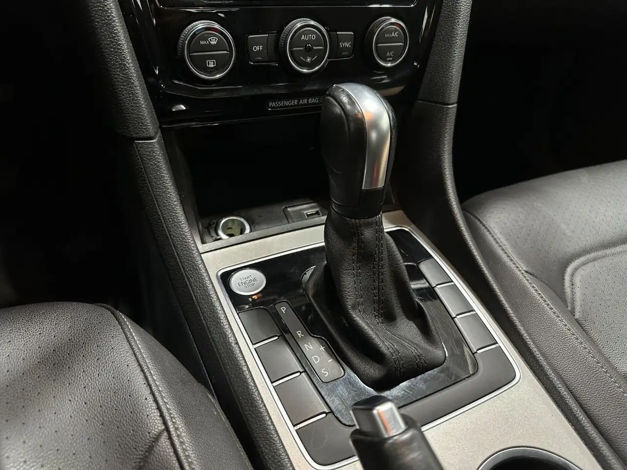 Volkswagen Passat снимка Volkswagen Passat