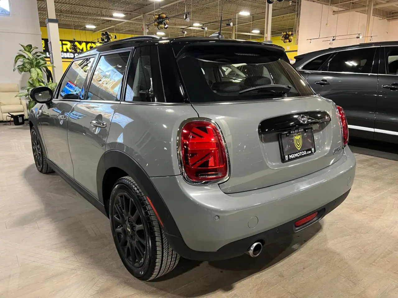 MINI 5 Door photo MINI 5 Door
