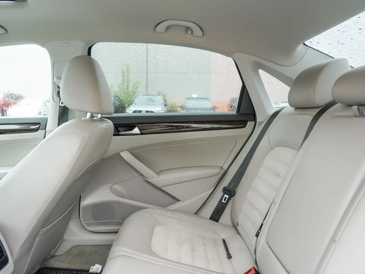 Volkswagen Passat photo Volkswagen Passat