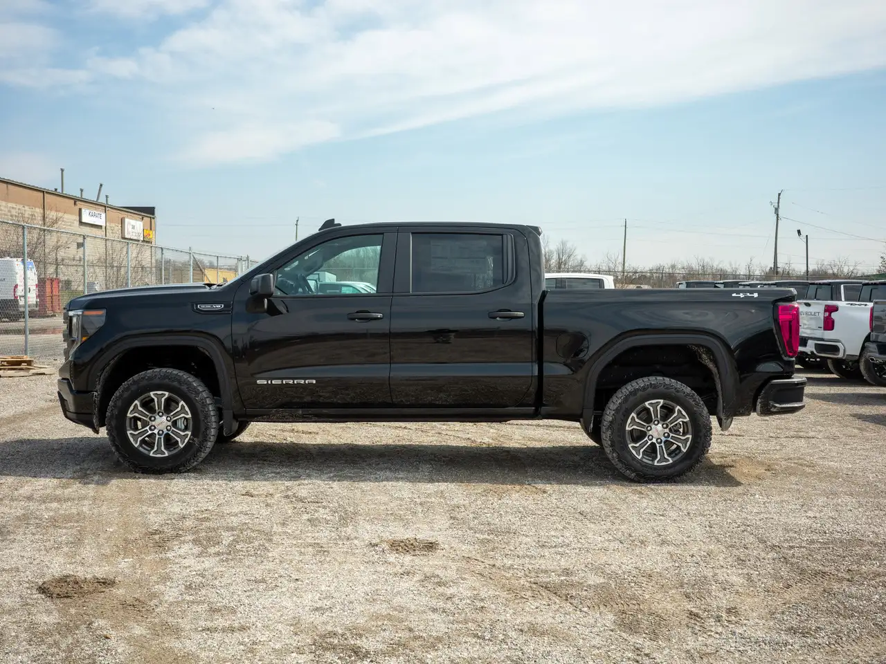 GMC Sierra 1500 снимка GMC Sierra 1500