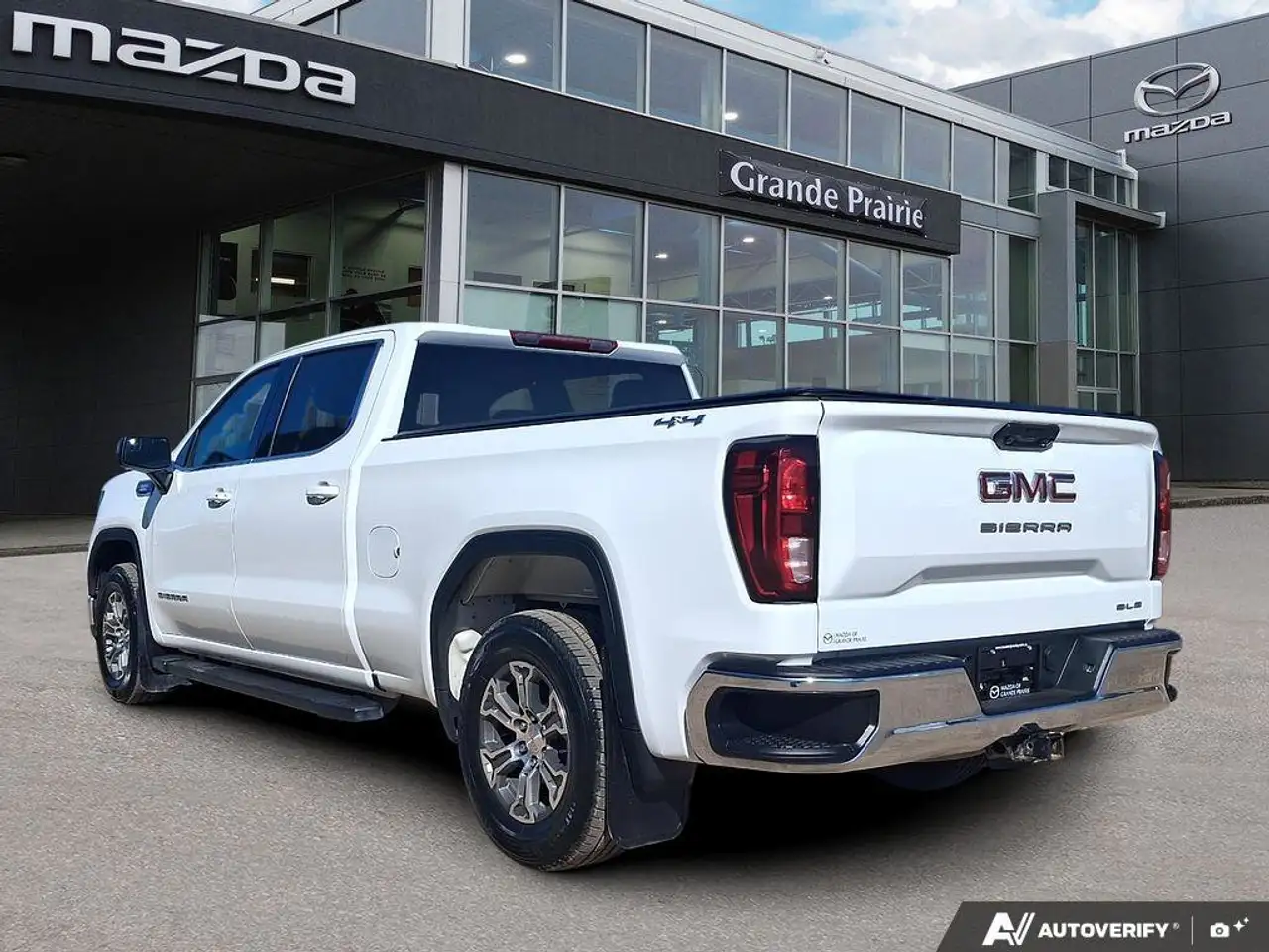 GMC Sierra 1500 fotografie GMC Sierra 1500