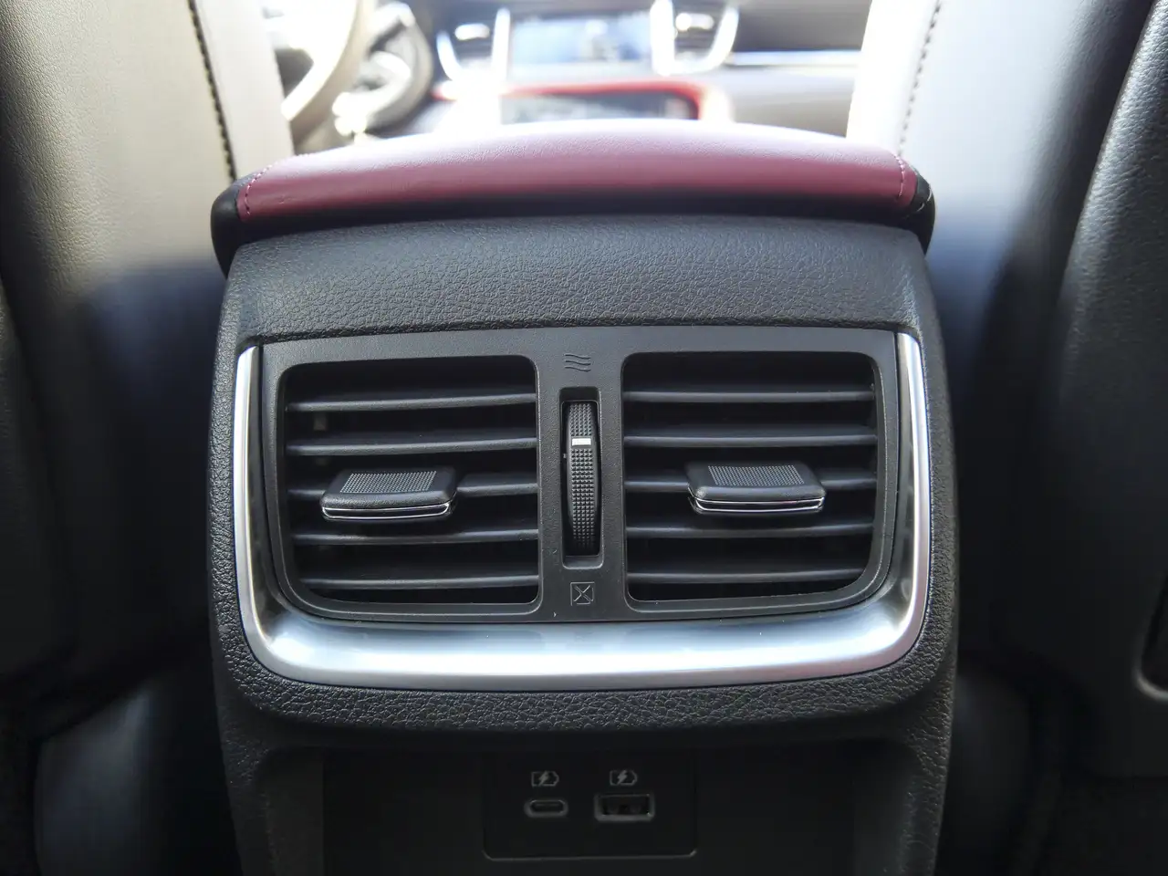Infiniti QX50 снимка Infiniti QX50