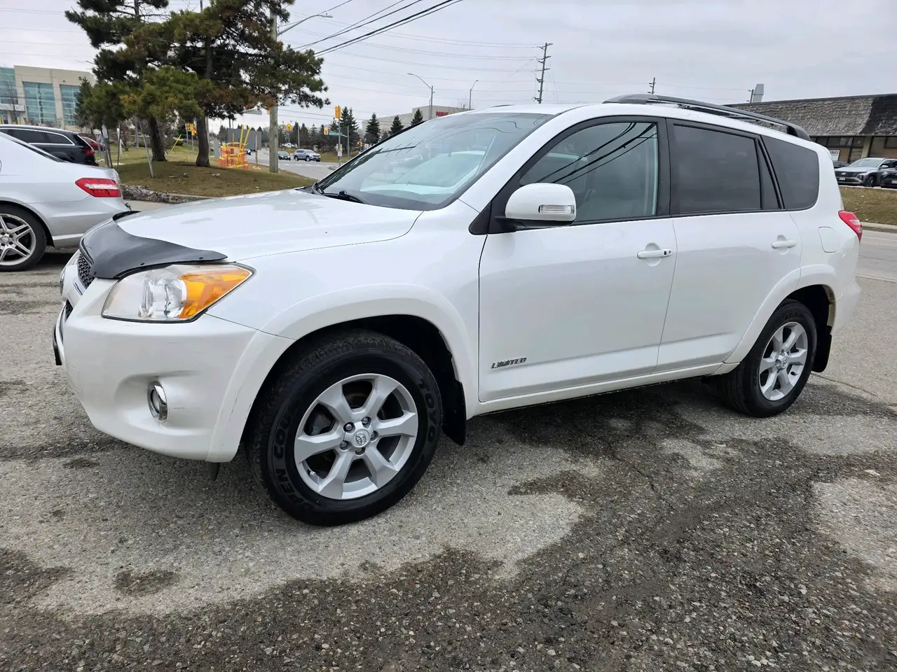 Toyota RAV 4 photo Toyota RAV 4
