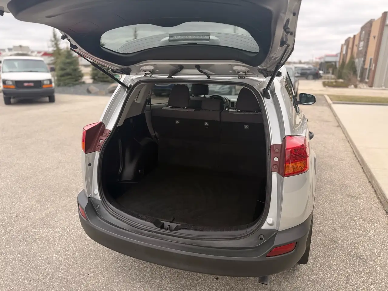 Toyota RAV 4 photo Toyota RAV 4