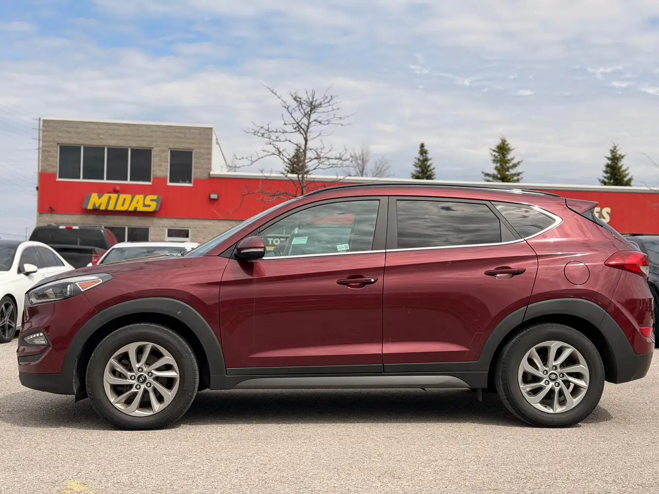 Hyundai TUCSON photo Hyundai TUCSON