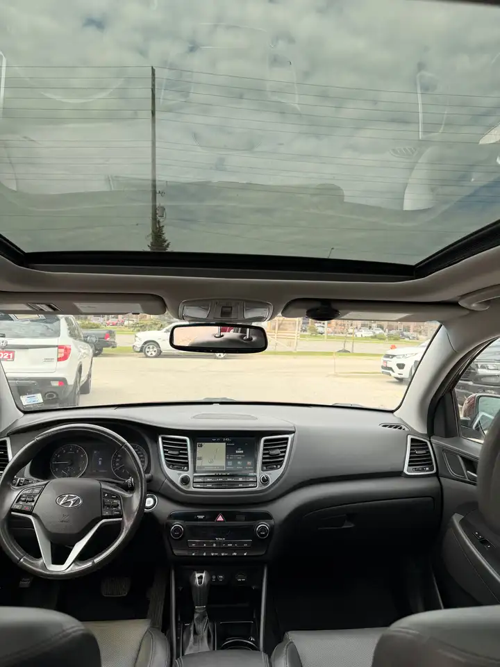 Hyundai TUCSON photo Hyundai TUCSON