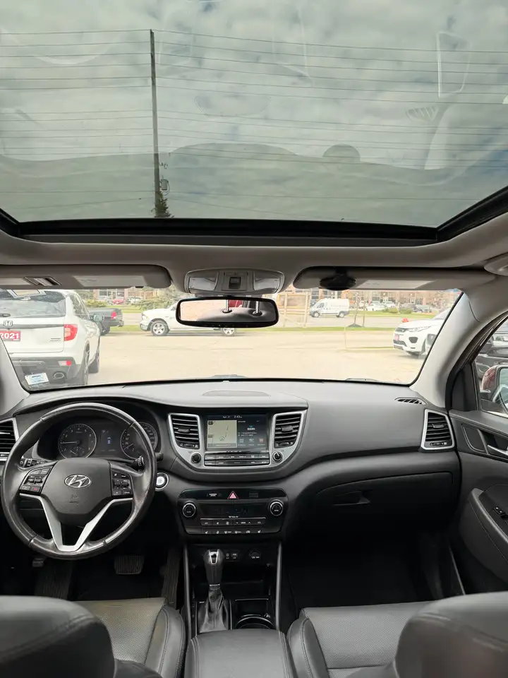 Hyundai TUCSON photo Hyundai TUCSON