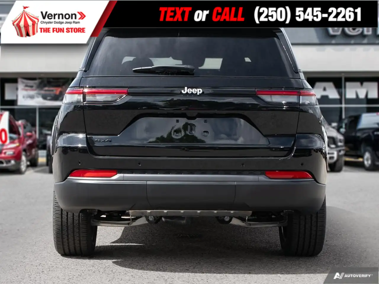 Jeep Grand Cherokee photo Jeep Grand Cherokee