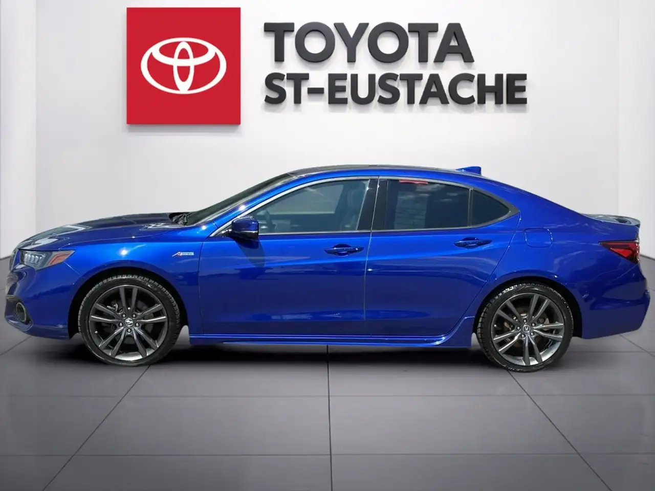 Acura TLX photo Acura TLX