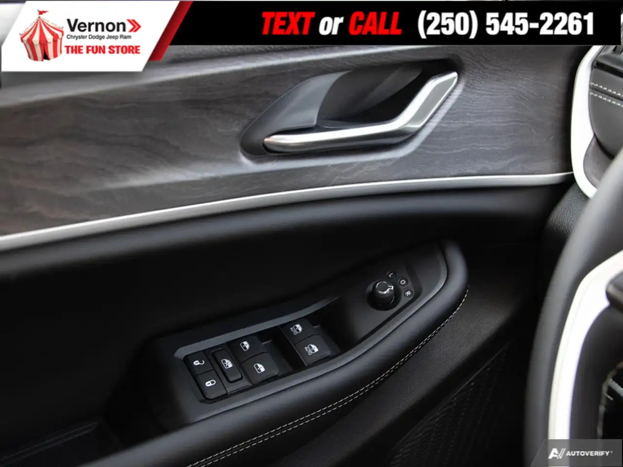 Jeep Grand Cherokee photo Jeep Grand Cherokee