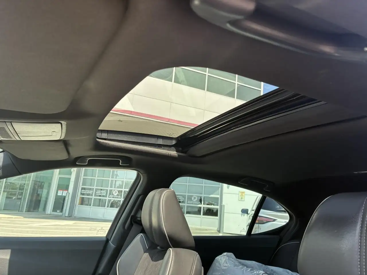 Acura TLX photo Acura TLX