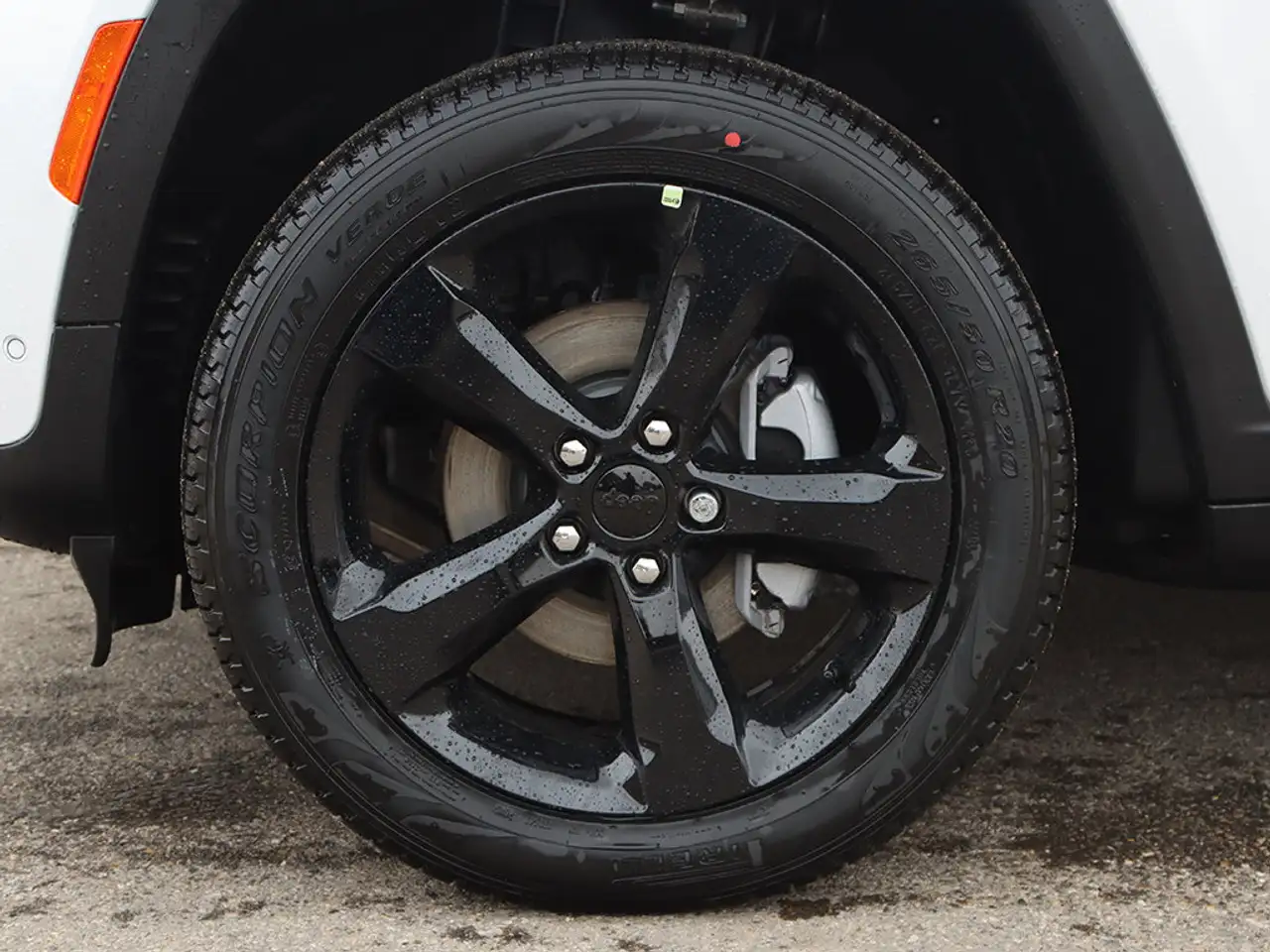 Jeep Grand Cherokee снимка Jeep Grand Cherokee