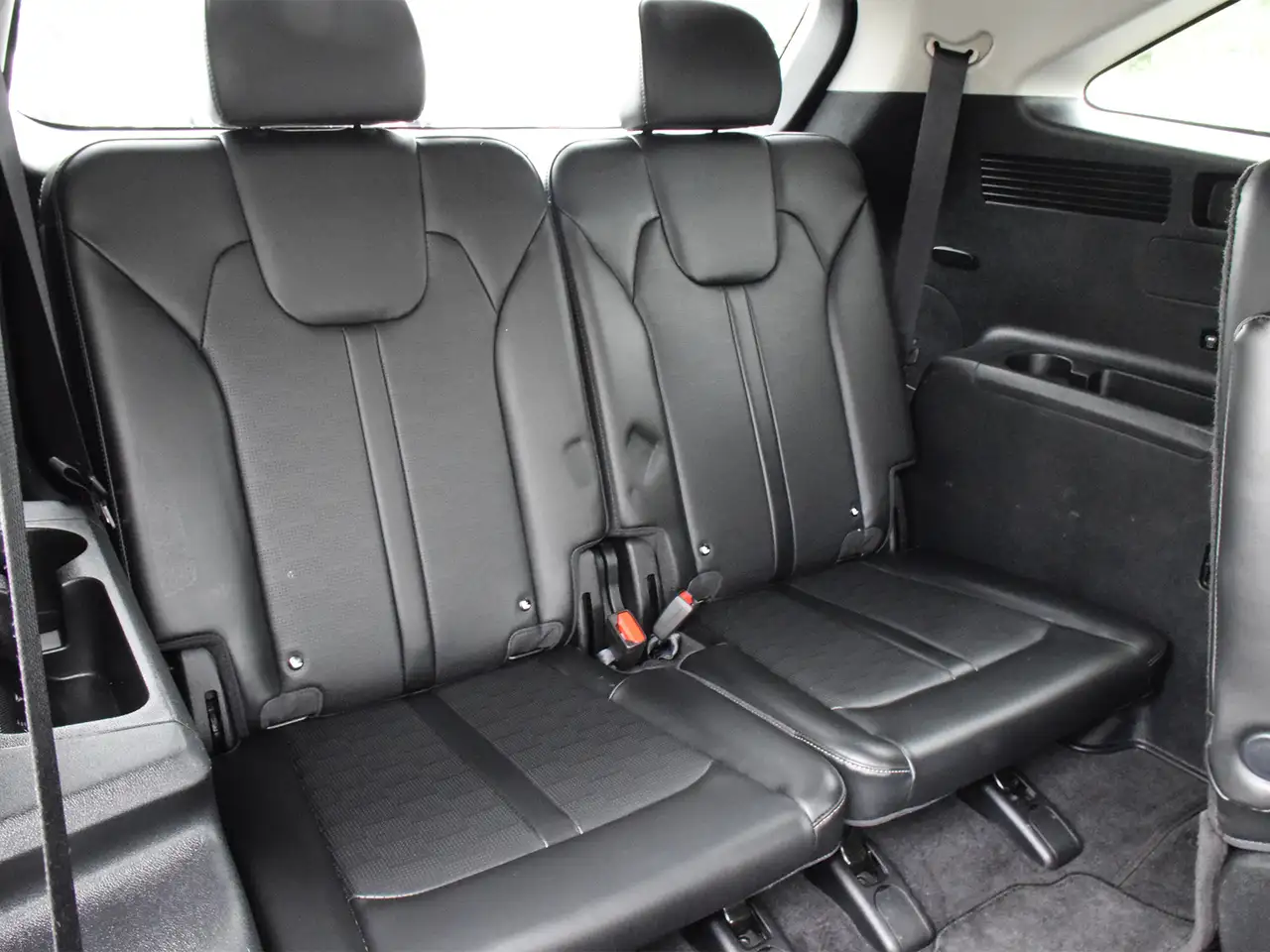 Kia Sorento снимка Kia Sorento