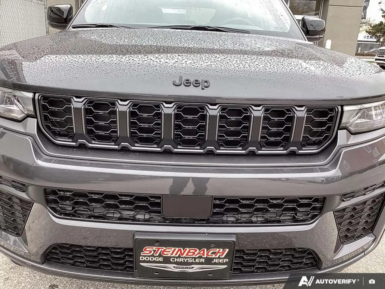 Jeep Grand Cherokee снимка Jeep Grand Cherokee